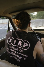 [032215013] REMERA SIN MANGA RELAXED - APPAREL BLACK